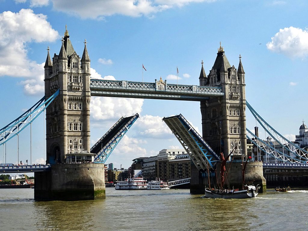 London Bridge Pictured Here
